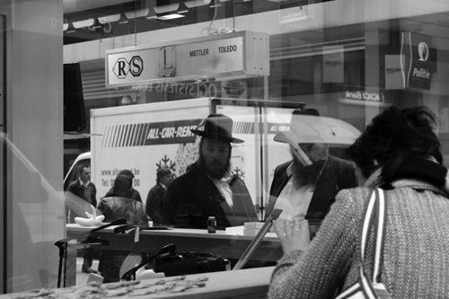 The experts gauging the presented works 